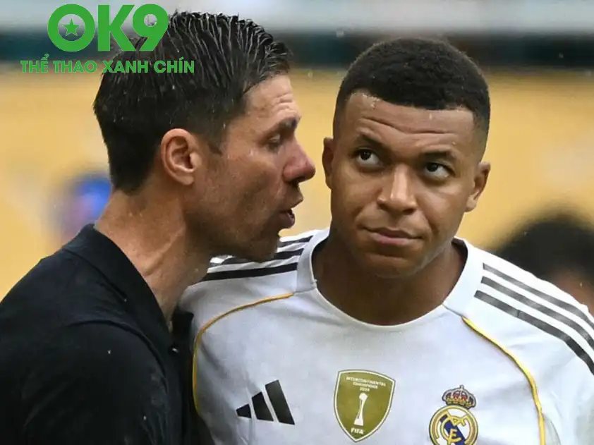 Liệu Mbappe có được HLV Xabi Alonso cho ra sân ngay từ đầu ở lần chạm trán với đội bóng cũ PSG? (Ảnh: France 24)
